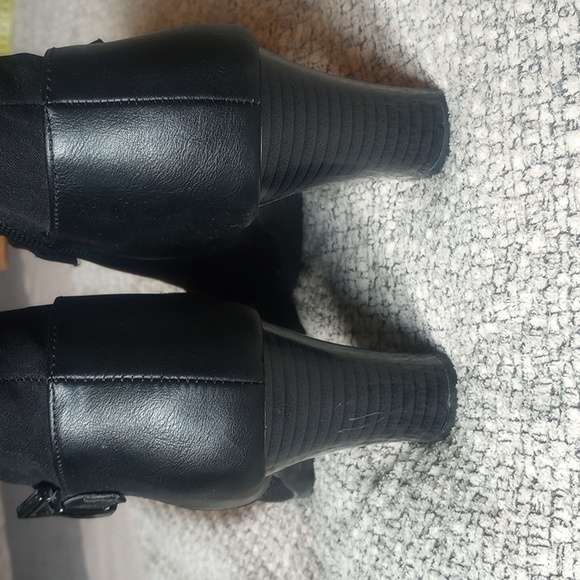 Black Ankle Boots - Picture 5 of 8
